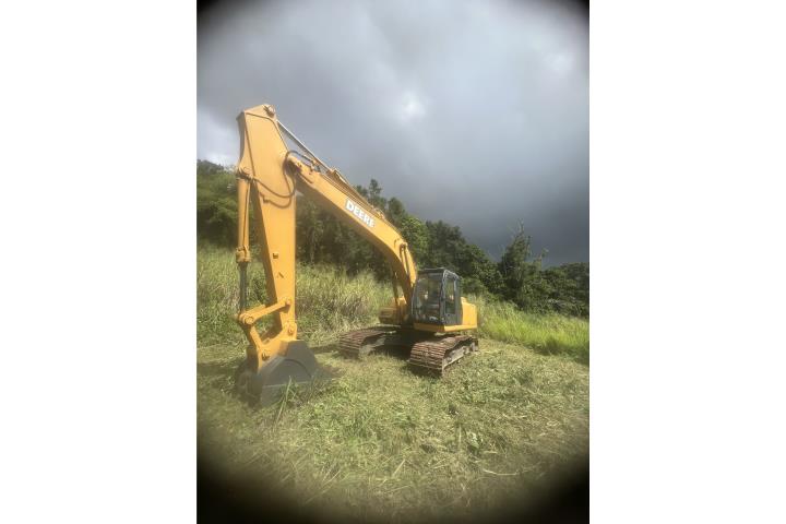 Excavadora John Deere 200 CL 2006