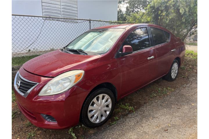 Nissan Versa del 2014