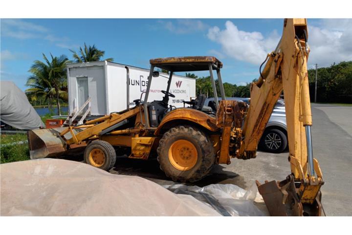 2001 New Holland LB65 Retroexcavadora