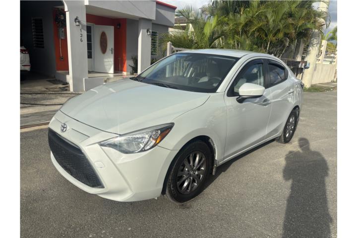 Toyota Yaris poco millaje