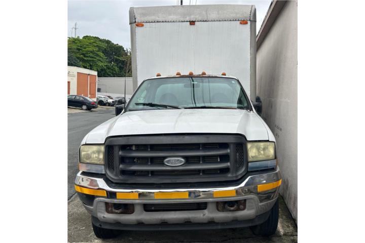 CAMION FORD F550, 2003 BLANCO CON CAJA