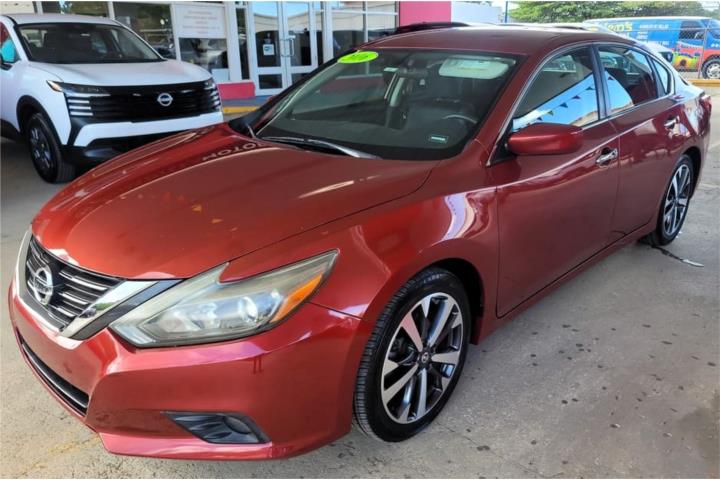 2016 Nissan Altima SR Solo 64k Millas