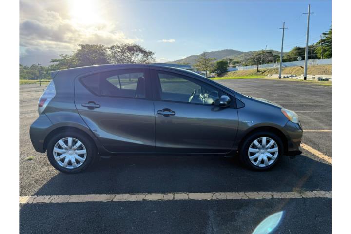 TOYOTA PRIUS C 2013 $7,200 89,020