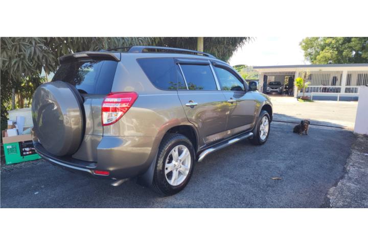 Toyota RAV4 2010 Linda ,Aut A/C Full Labels