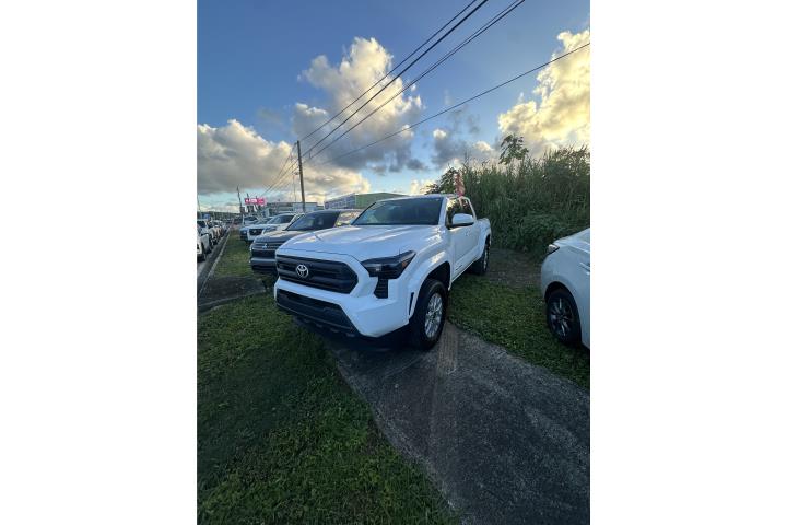 Toyota Tacoma 2024 $44,995