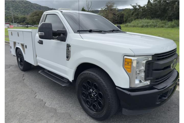 2017 Ford F250 Service Body