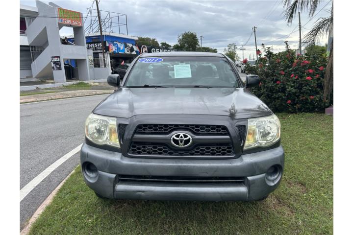 TOYOTA TACOMA 2011 - $11,995
