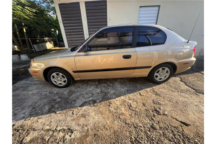 Vendo huydai brio 2003
