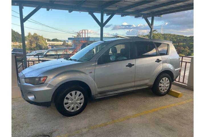 Mitsubishi Outlander 2011