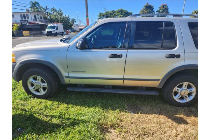 Ford explorer 2004 1900.00$