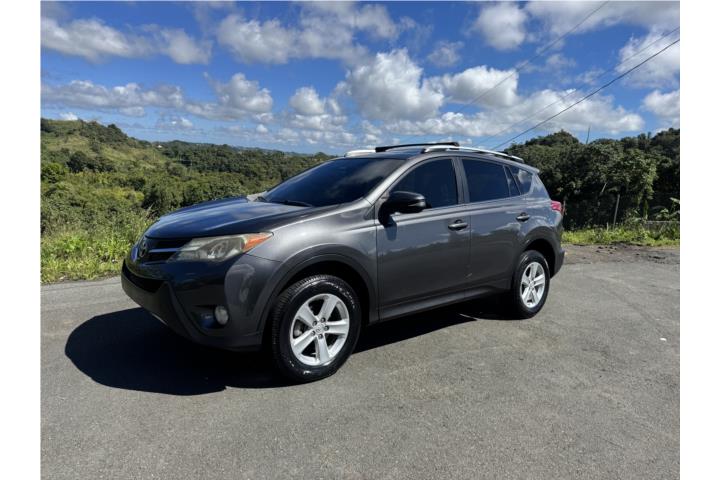 Toyota RAV-4 xle 2013 lista pra traspaso