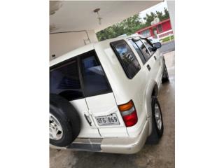 Isuzu Puerto Rico Isuzu trooper 1998 Blanca 4 puertas 127 mil m