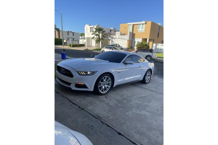 2015 Ford Mustang GT 50th Anniversary Package