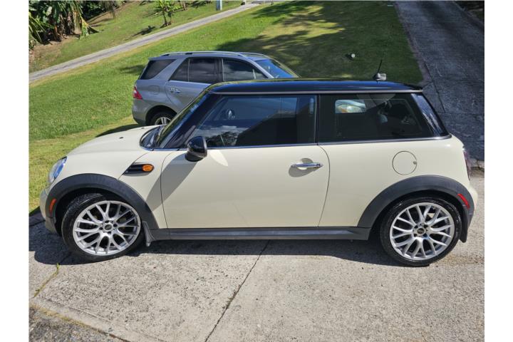 2013 Mini Cooper Hatchback