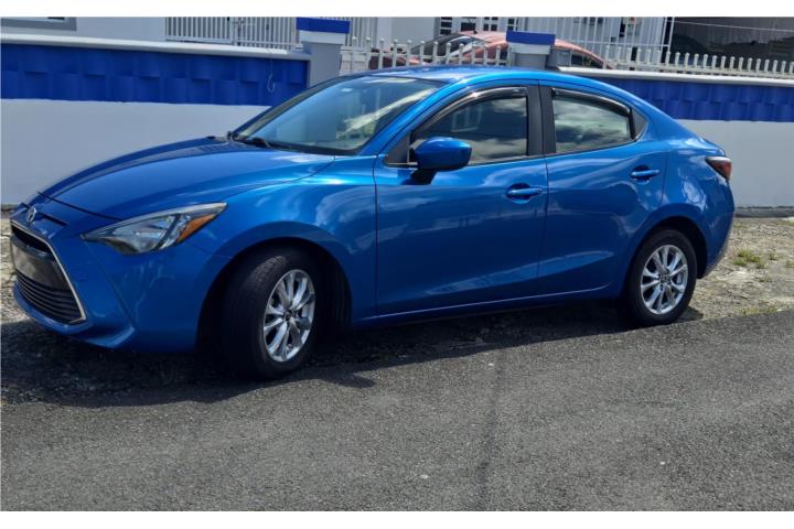 Toyota yaris 2017 en buenas condiciones