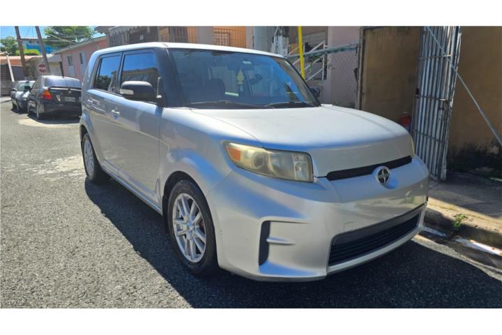Scion xB 2012