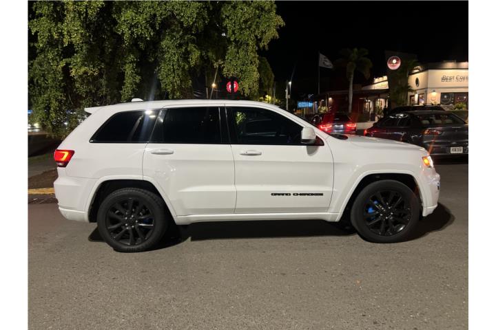 2020 Jeep Grand Cherokee Modelo Laredo