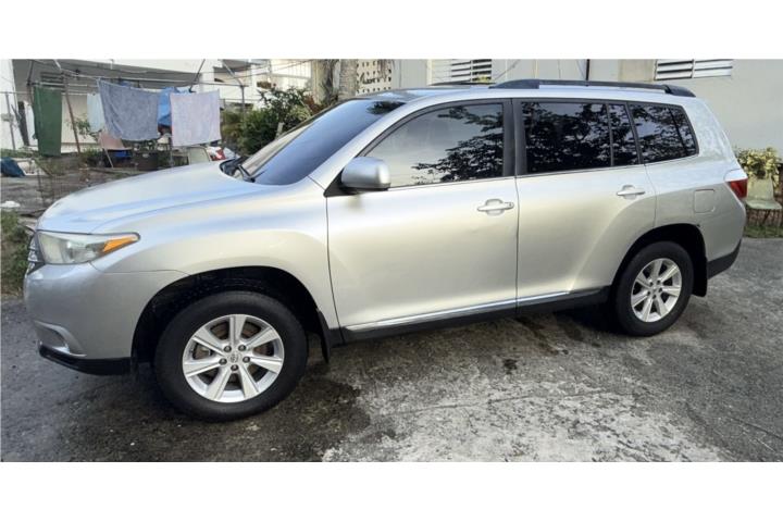 Toyota Highlander(3 filas asientos)