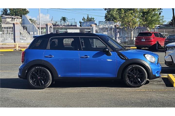 Mini Cooper 2012 $8,000 OMO