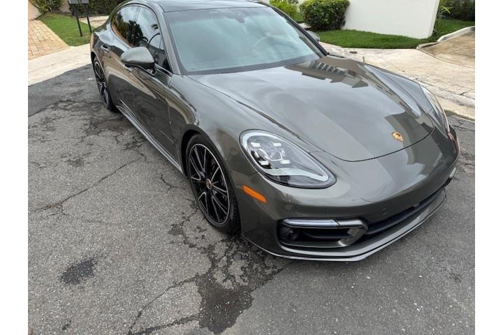 Porsche Panamera Platinum Edition 2023