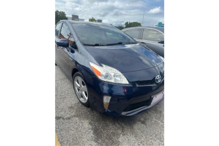 Toyota Prius super economico, sellena con