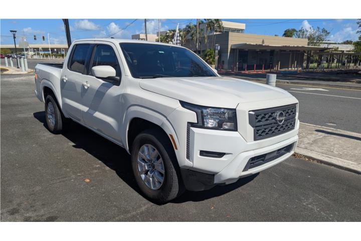 2022 Nissan Frontier SV