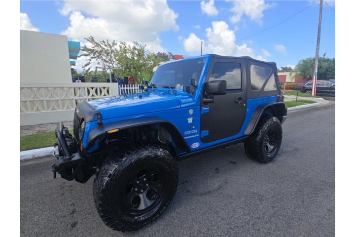 2011 Jeep Wrangler 2 puertas *Standard*