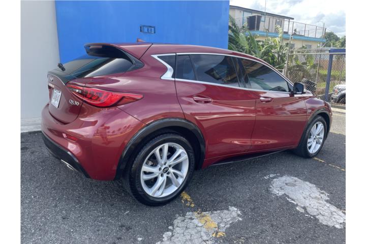 2017 Infiniti QX30
