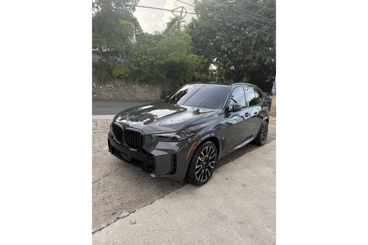 BMW X5 50e 2025