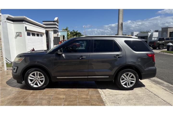 Ford Explorer XLT 2016