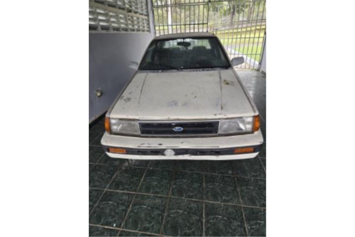 Mazda 323 Blanco