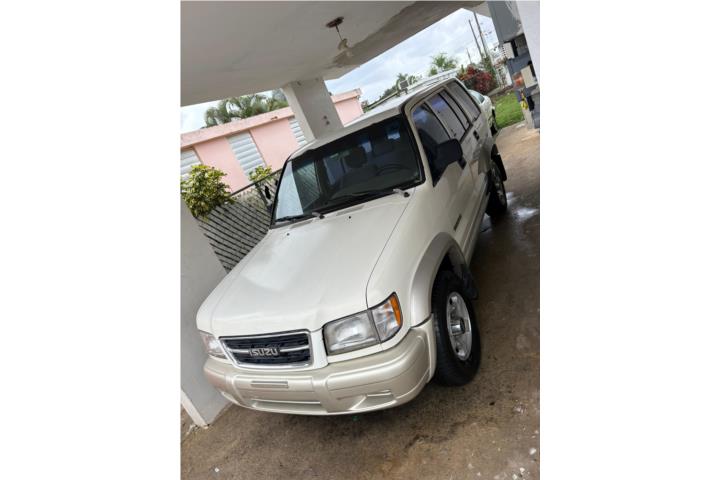 Isuzu Trooper 1998 Blanca 4 Puertas