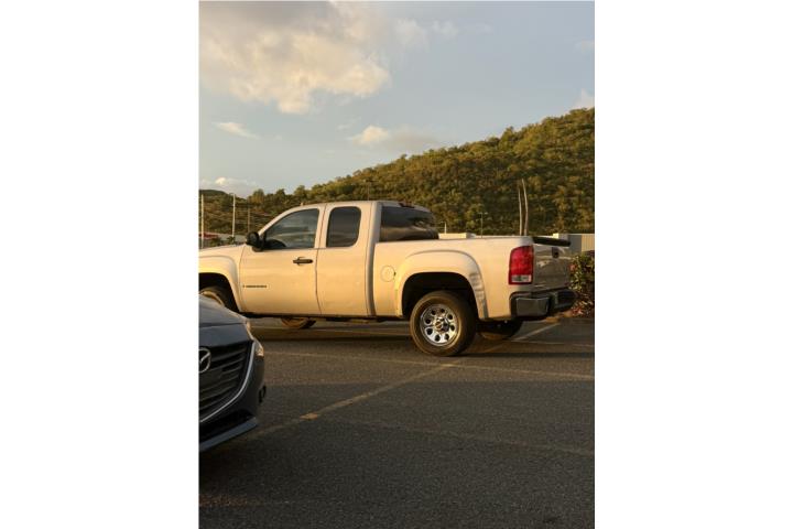 GMC SIERRA 2009 4Puerta