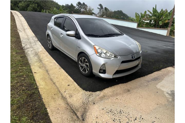 Se vende Prius C