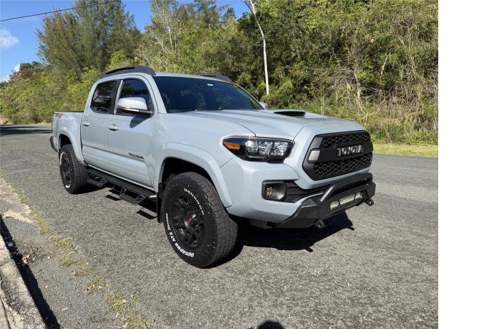 Toyota Tacoma 2019 30,000 millaje 56,690