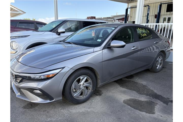 Hyundai Elantra SE 2024