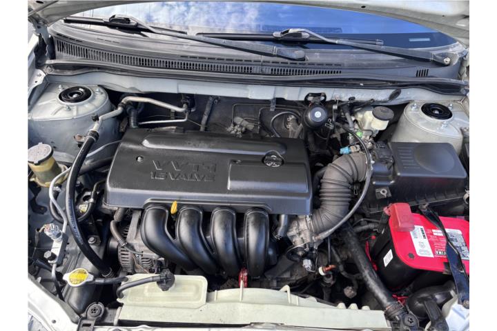 Toyota Corolla 2004 en buenas condiciones