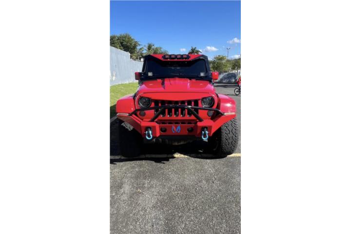 Se vende jeep wrangler jk super equipado