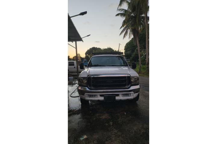 1999 Ford F-250 Cabina y Media 5.4L Gasolina