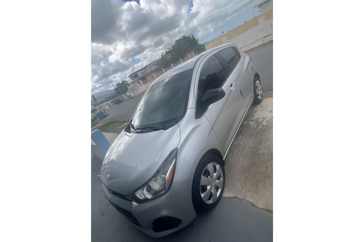 Vehículo, por motivo de regreso a mi Pais