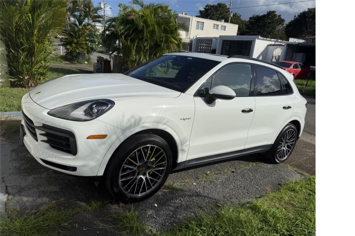 Porche cayenne 2020 E-hibrid