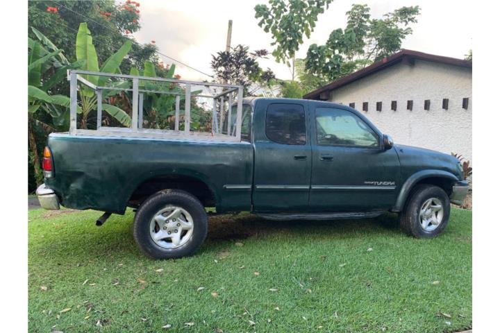 TOYOTA TUNDRA LIMITED 2002 MILLAJE 103,000