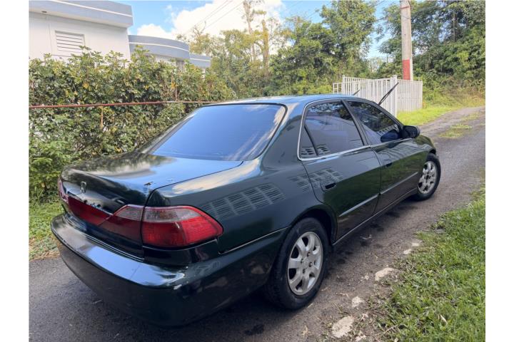 Honda Accord 1998 3,000 o mejor oferta