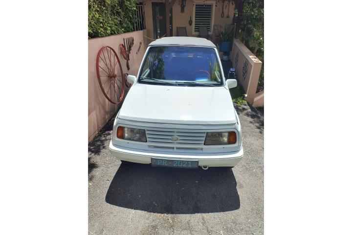 Suzuki side kick