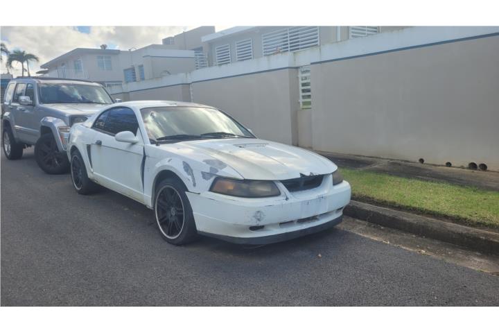 2001 Ford Mustang