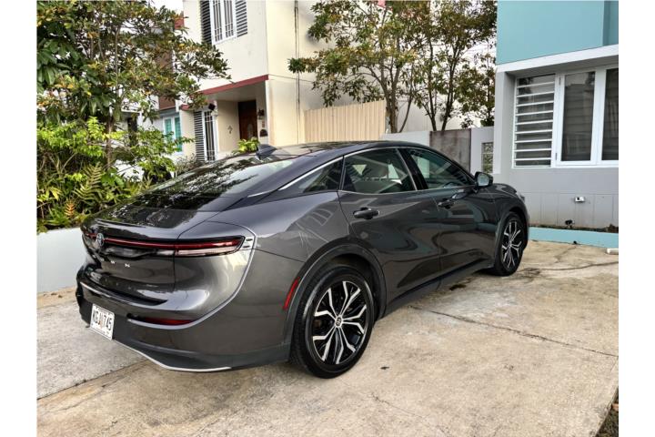 Toyota Crown 2023