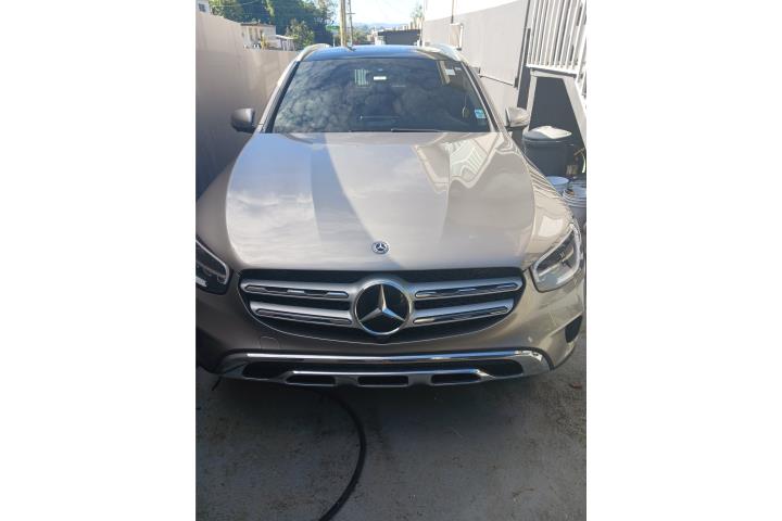 Mercedes-Benz SUV - ¡Como nuevo!
