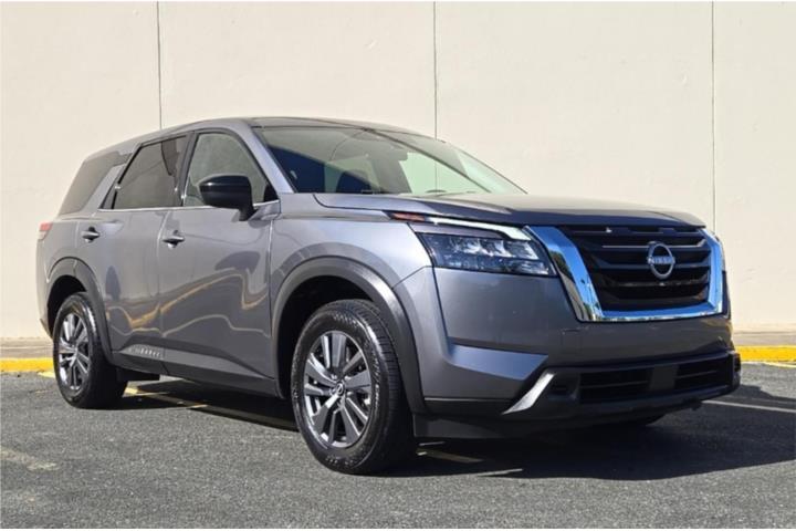 Nissan Pathfinder 2023, impecable