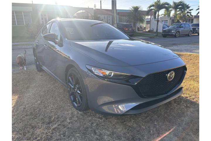 Mazda 3 Awd carbón edition