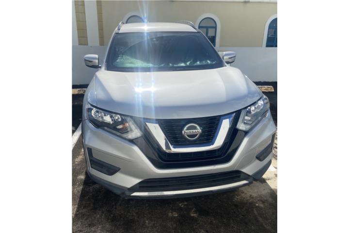 Nissan Rogue 2020 bien cuidada, poco millaje